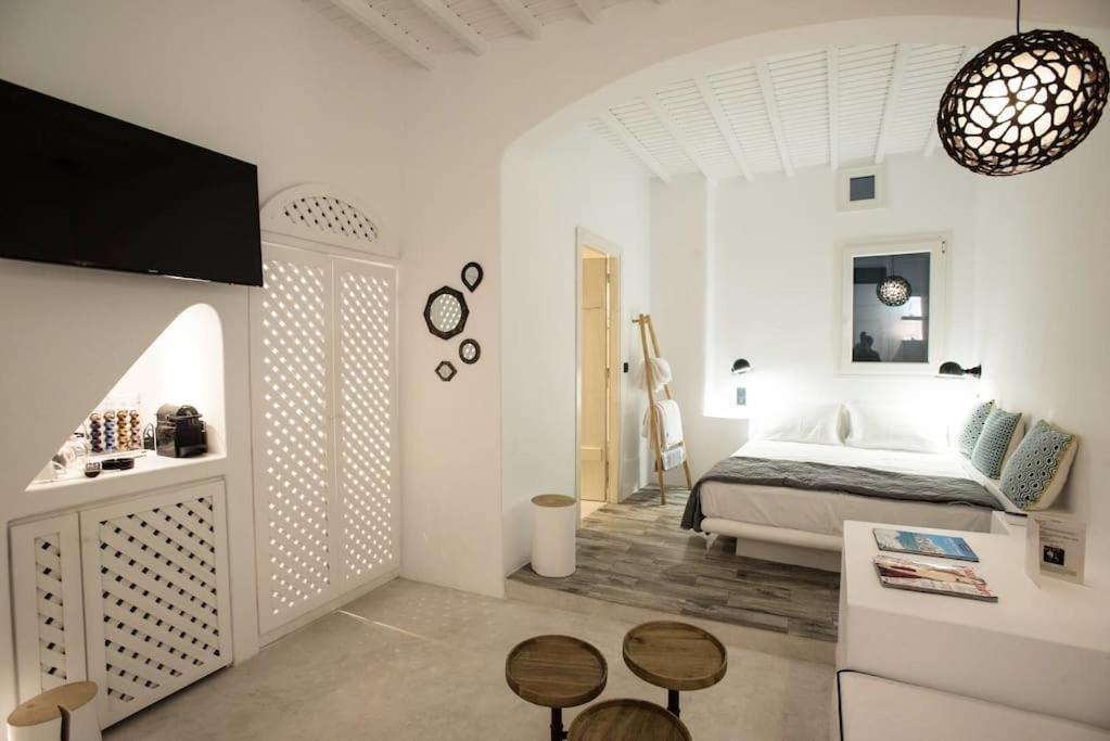 Cloe Cycladic Residence, By Mykonos High * Mykonos Town