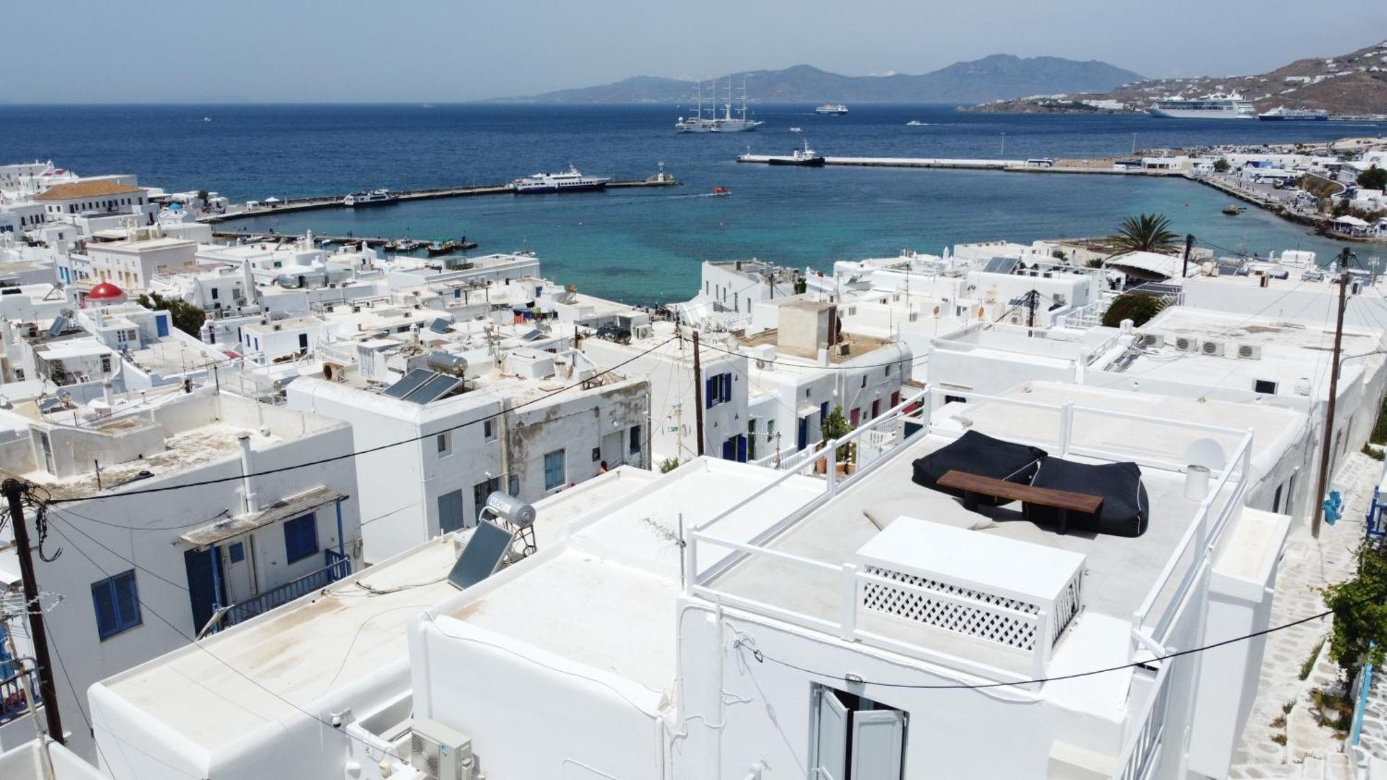 Cloe Cycladic Residence, By Mykonos High
